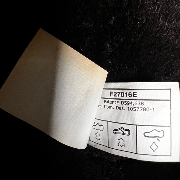 NWOT Authentic UGG Women's Bailey Button Triplet II Boot Chocolate Brown Size 9 - Picture 11 of 12